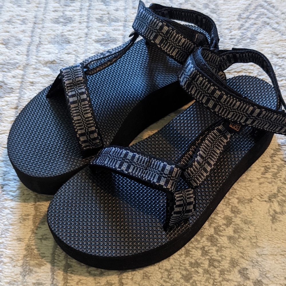 Teva Flatform Universal Sandal